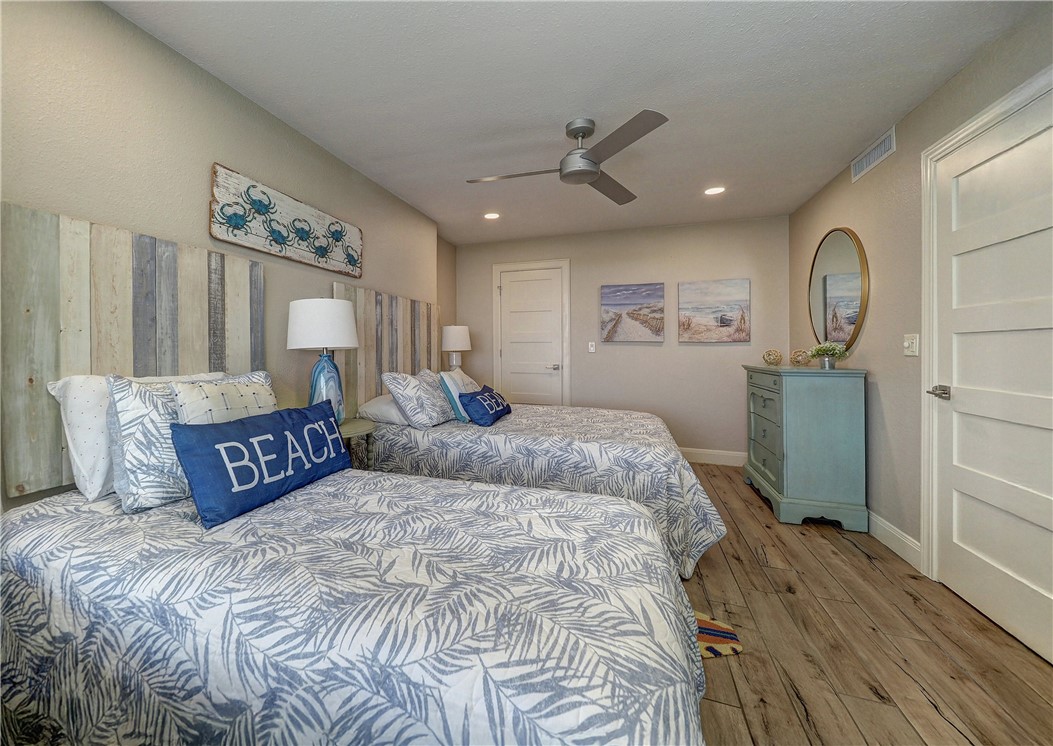 720 Beach Access Road 1a 303