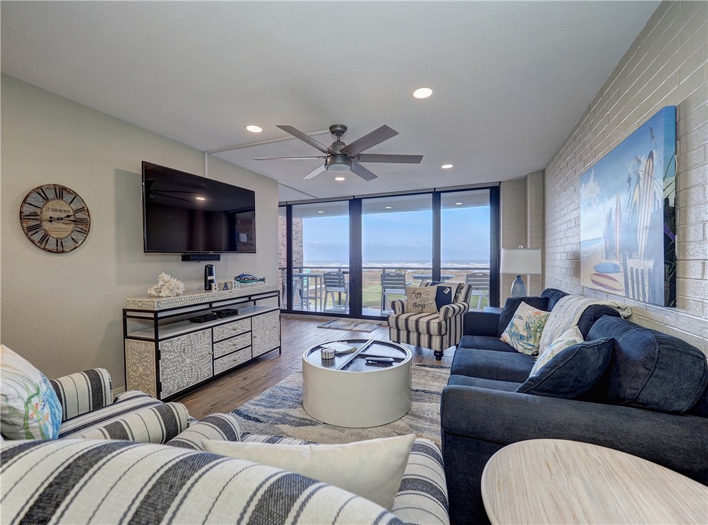 720 Beach Access Road 1a 303