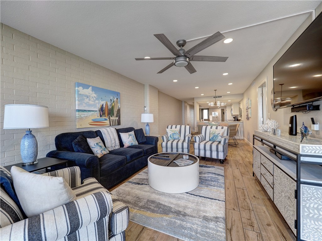 720 Beach Access Road 1a 303