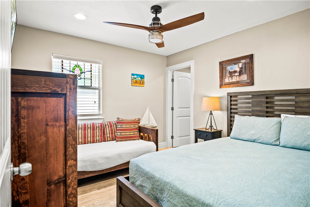 306 Dunesway