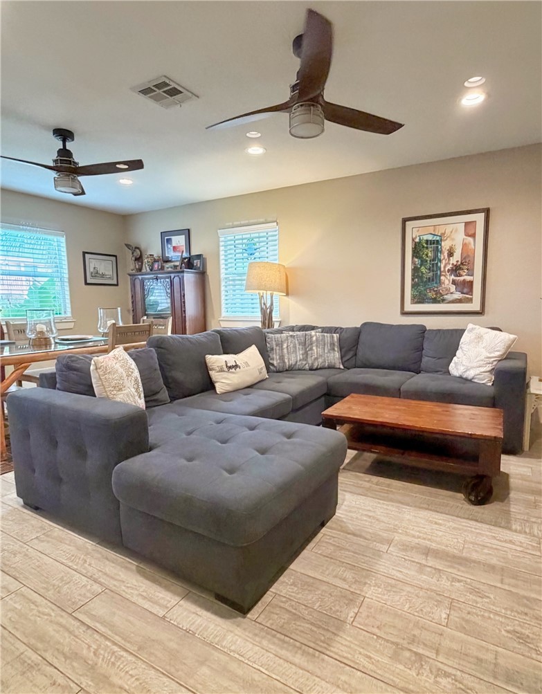306 Dunesway