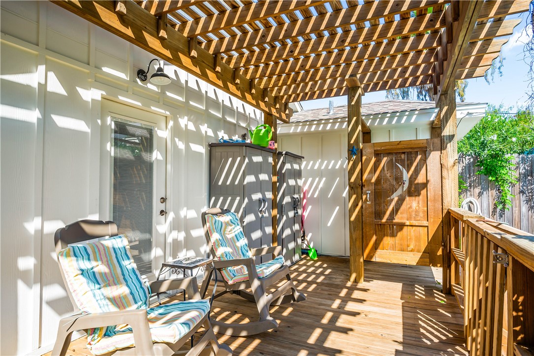 306 Dunesway