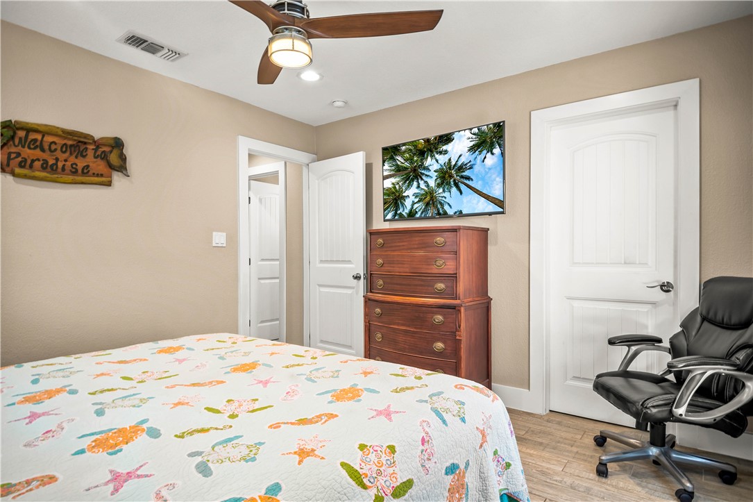 306 Dunesway