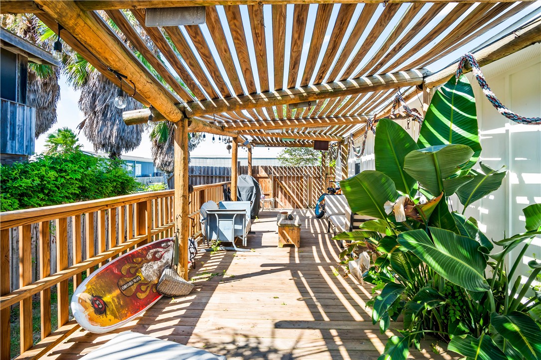 306 Dunesway