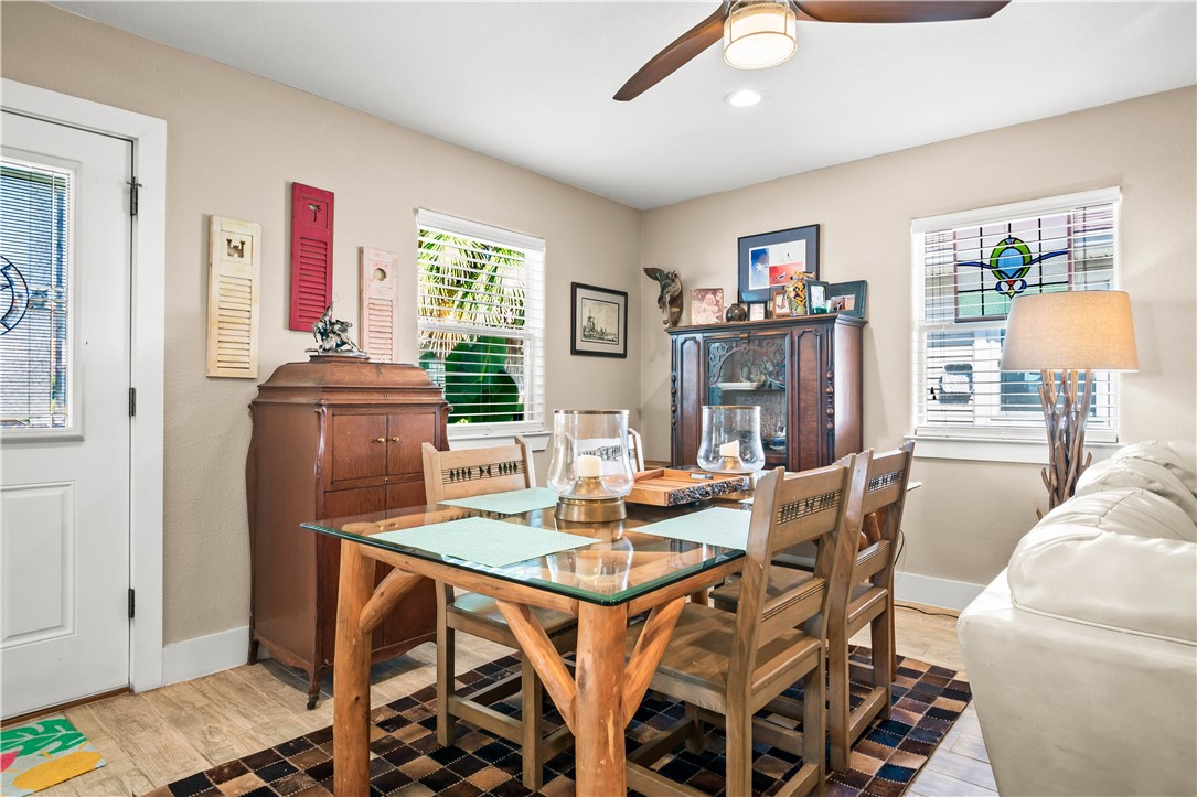 306 Dunesway