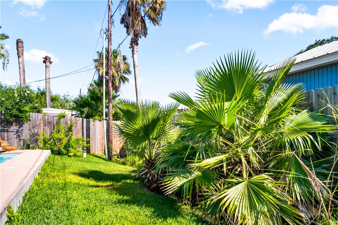 306 Dunesway
