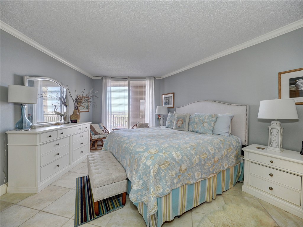 6649 Seacomber Dr 408