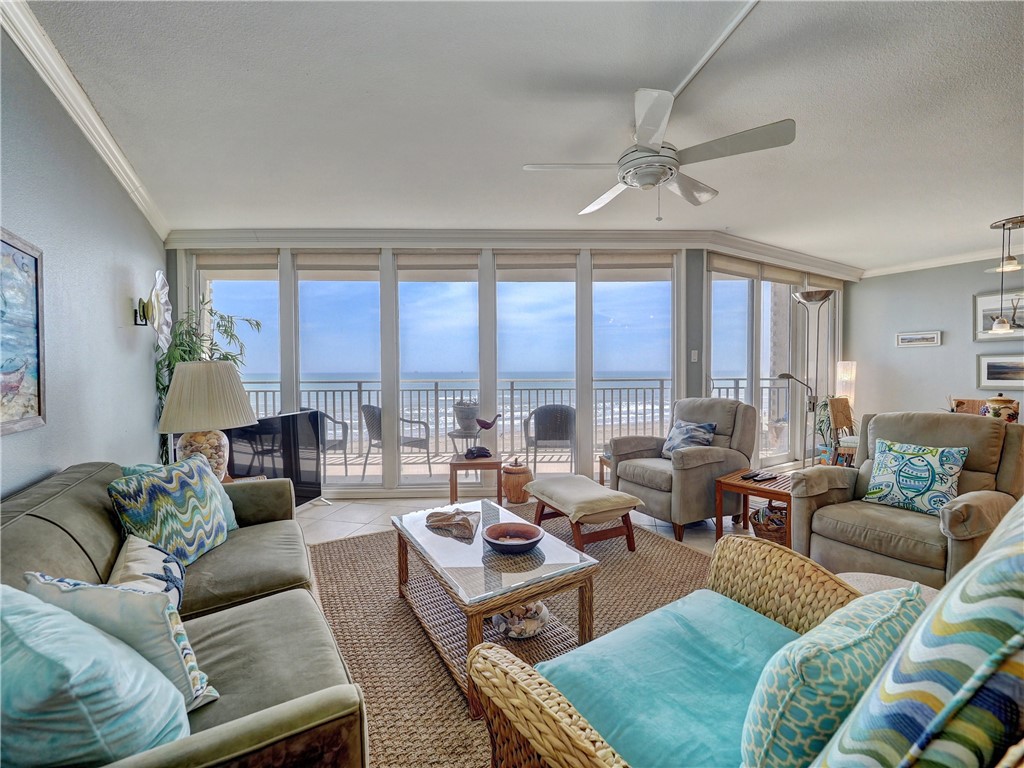 6649 Seacomber Dr 408
