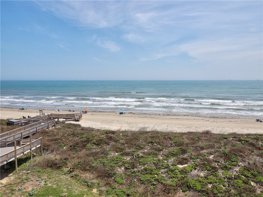 6649 Seacomber Dr 408