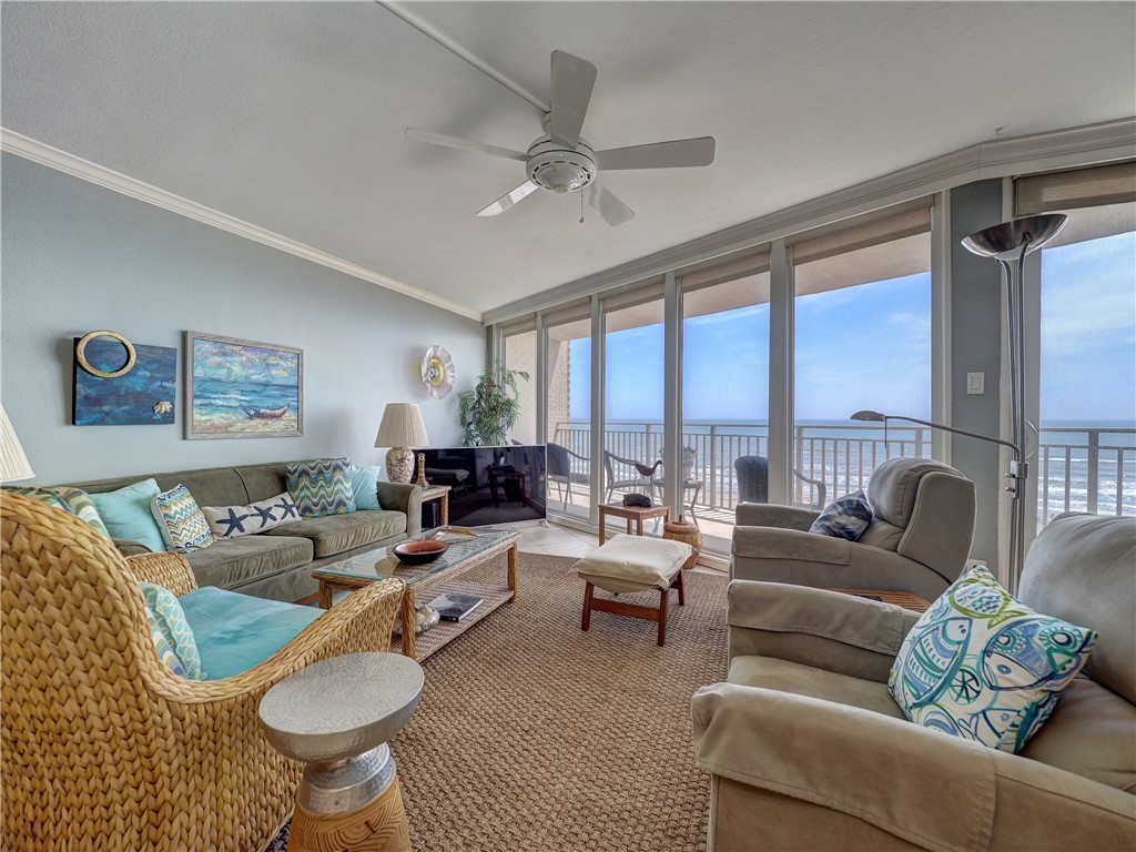 6649 Seacomber Dr 408