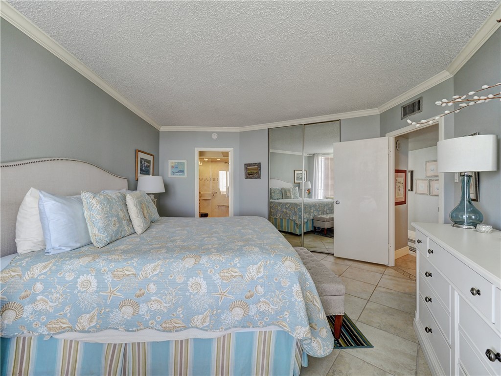 6649 Seacomber Dr 408