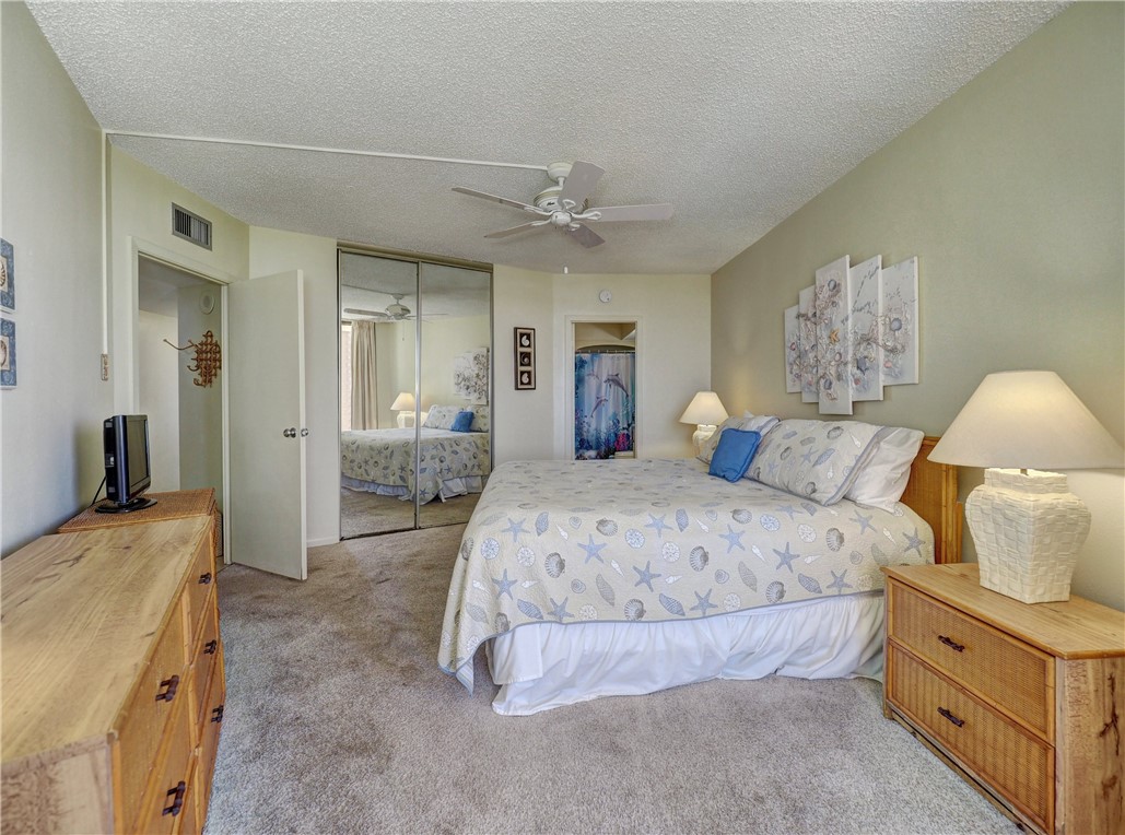 6649 Seacomber Dr 402