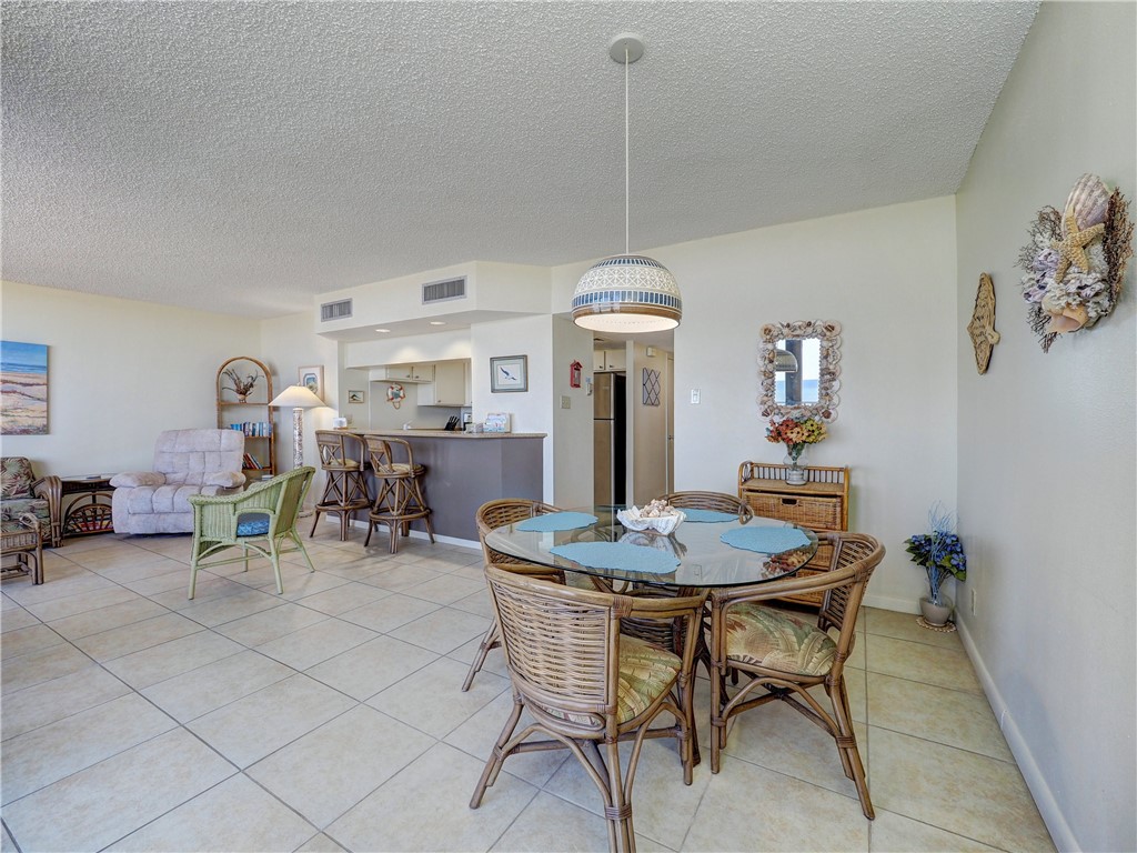 6649 Seacomber Dr 402