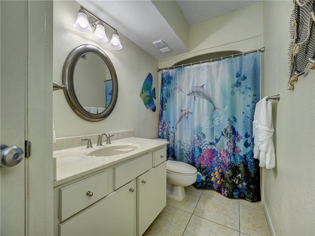 6649 Seacomber Dr 402