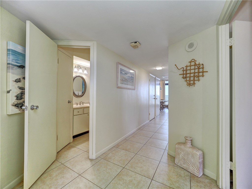 6649 Seacomber Dr 402