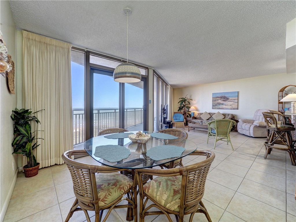 6649 Seacomber Dr 402