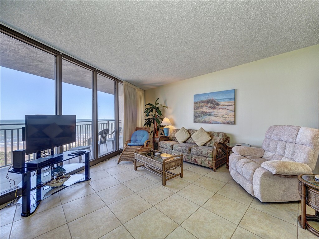 6649 Seacomber Dr 402
