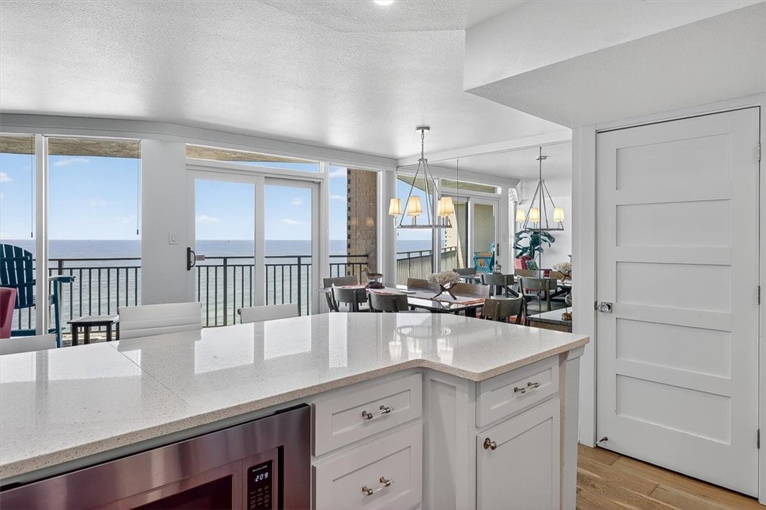 6649 Seacomber Dr 1007