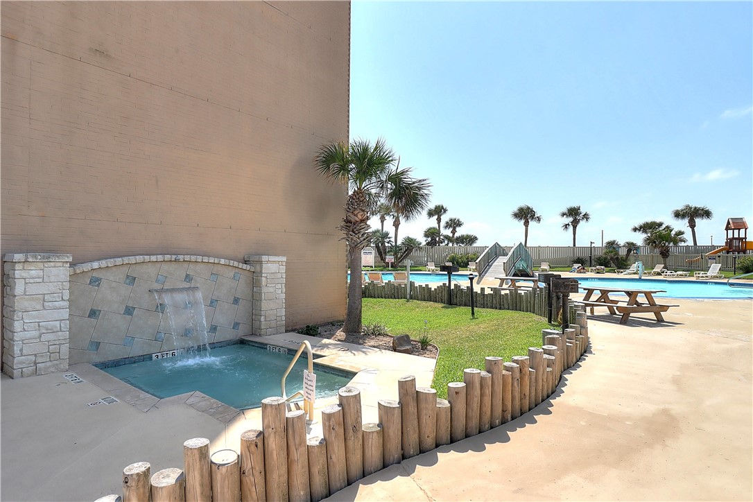 6649 Seacomber Dr 1007