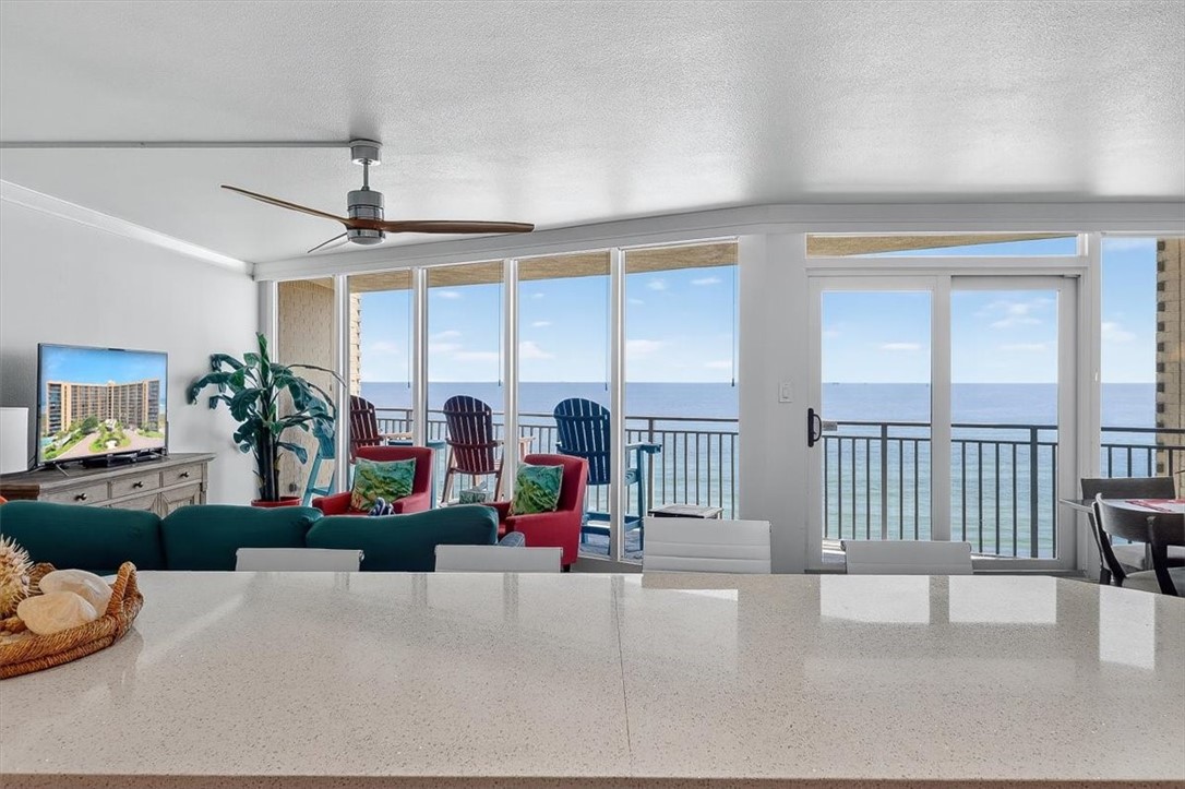 6649 Seacomber Dr 1007