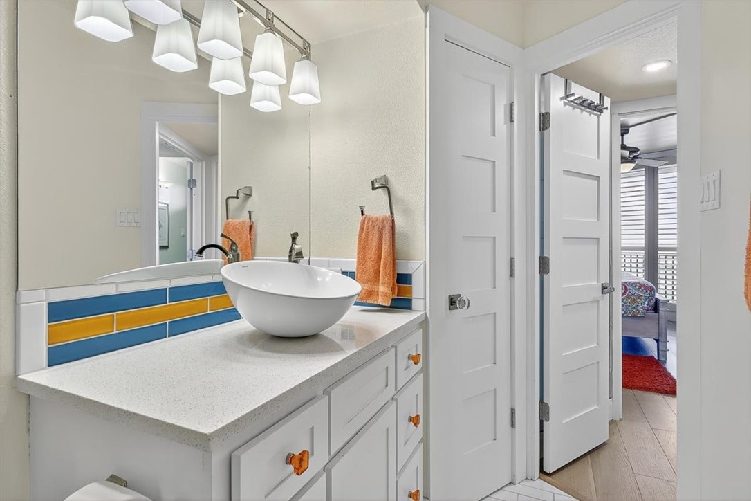 6649 Seacomber Dr 1007