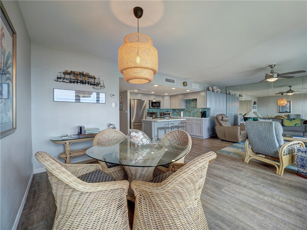 6649 Seacomber Dr 309