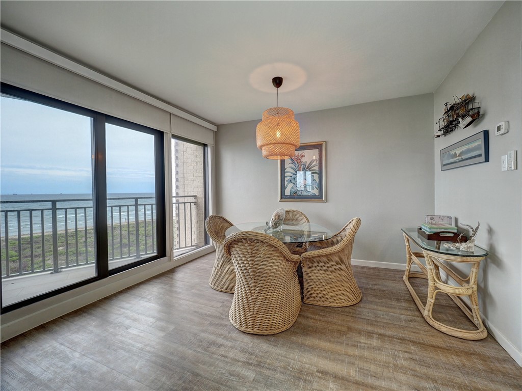 6649 Seacomber Dr 309