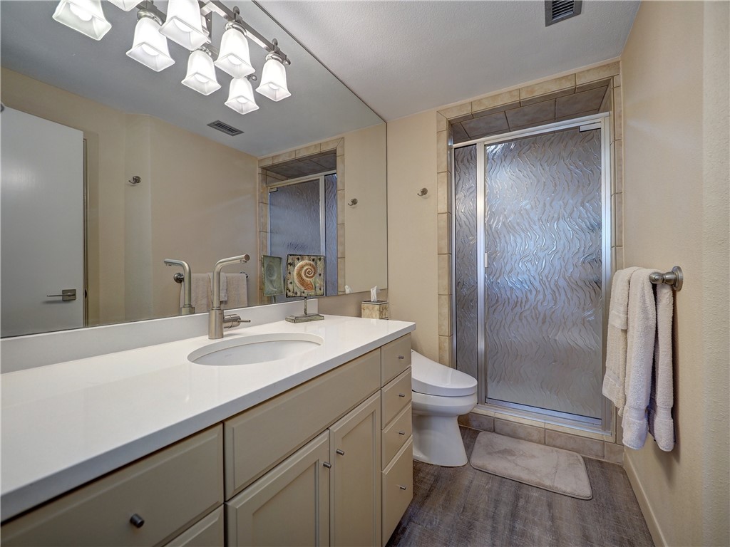 6649 Seacomber Dr 309