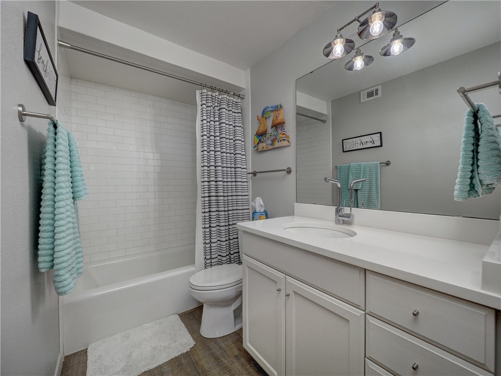 6649 Seacomber Dr 309