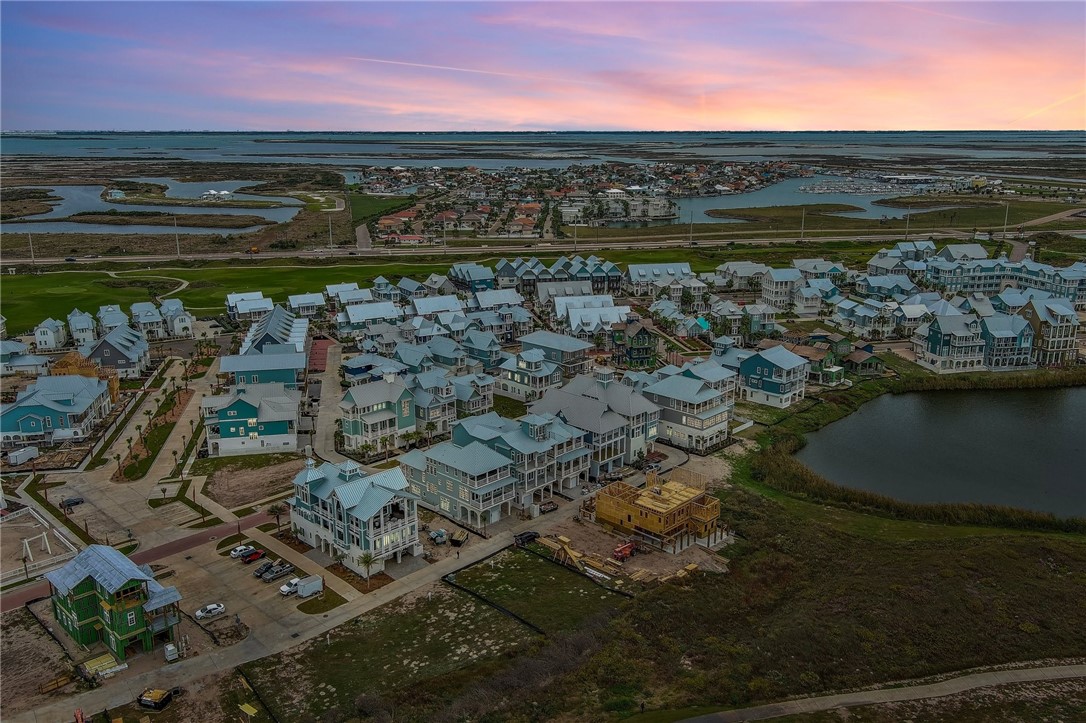 178 Shoregrass Loop