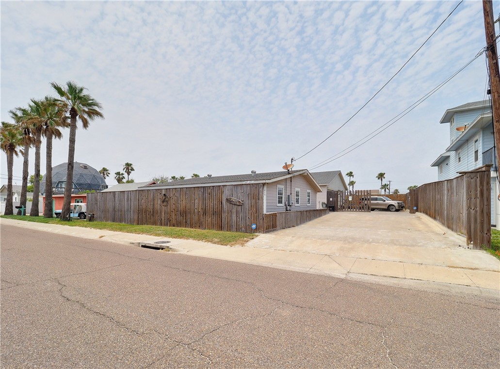 419 E Cotter Ave