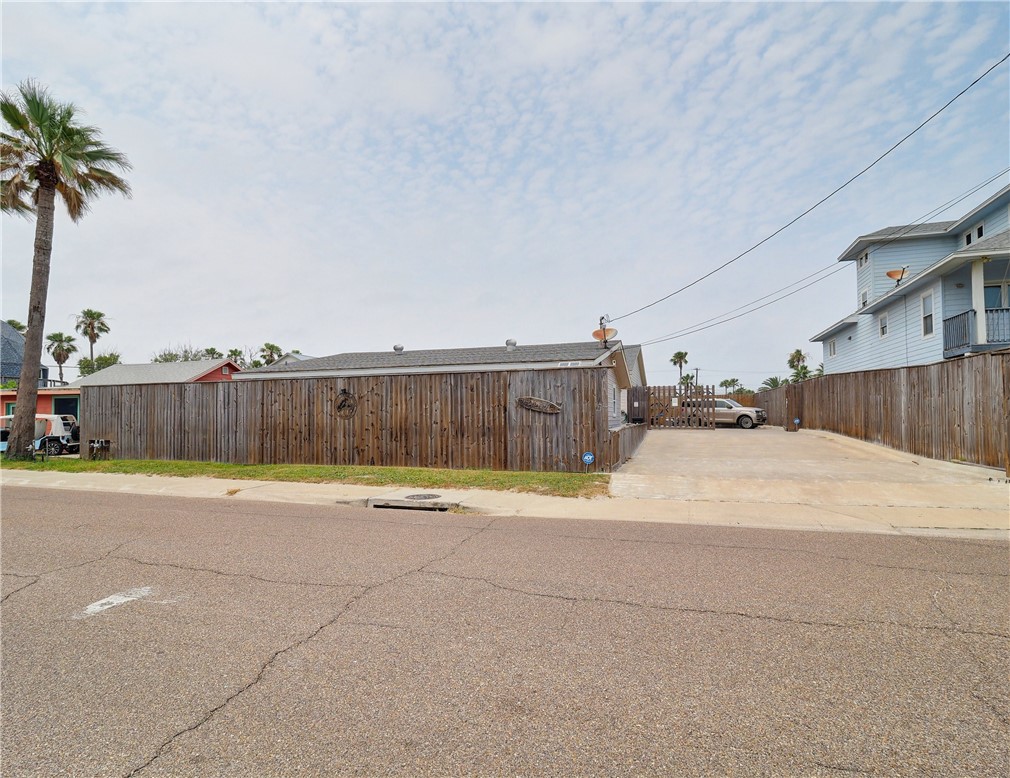 419 E Cotter Ave