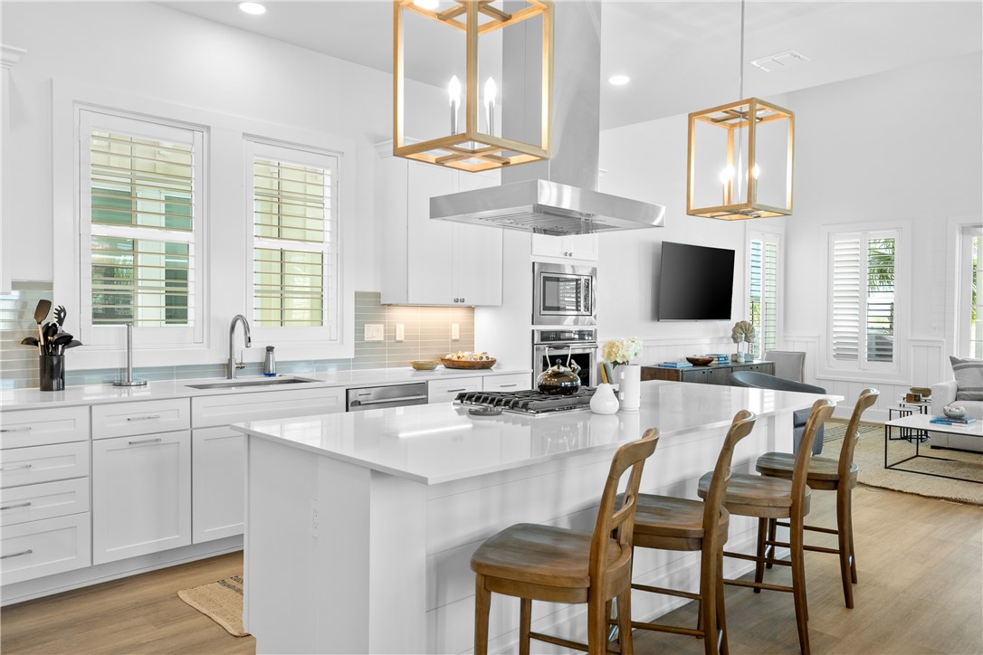 320 S Shore Dr