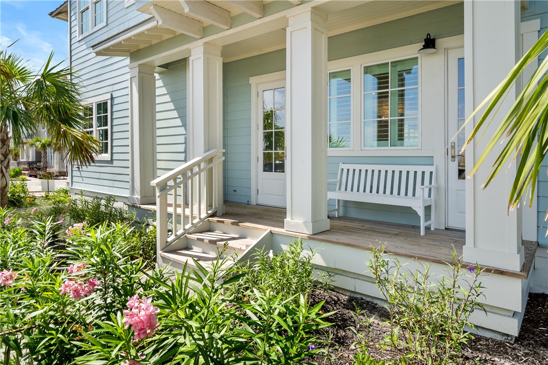 320 S Shore Dr