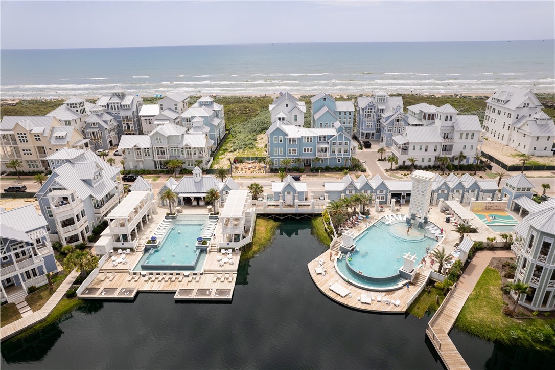 320 S Shore Dr