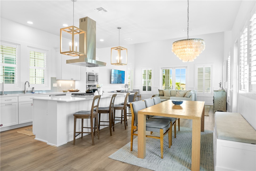 320 S Shore Dr