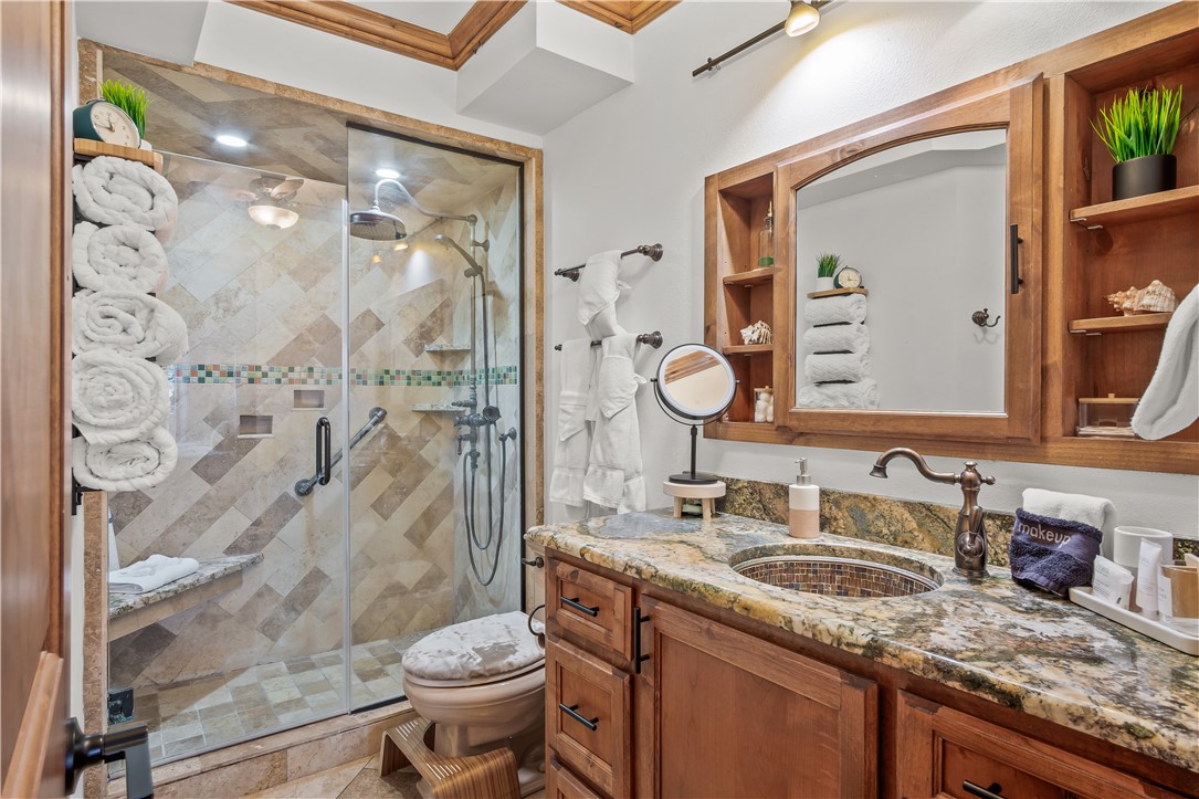 6649 Seacomber Dr 304