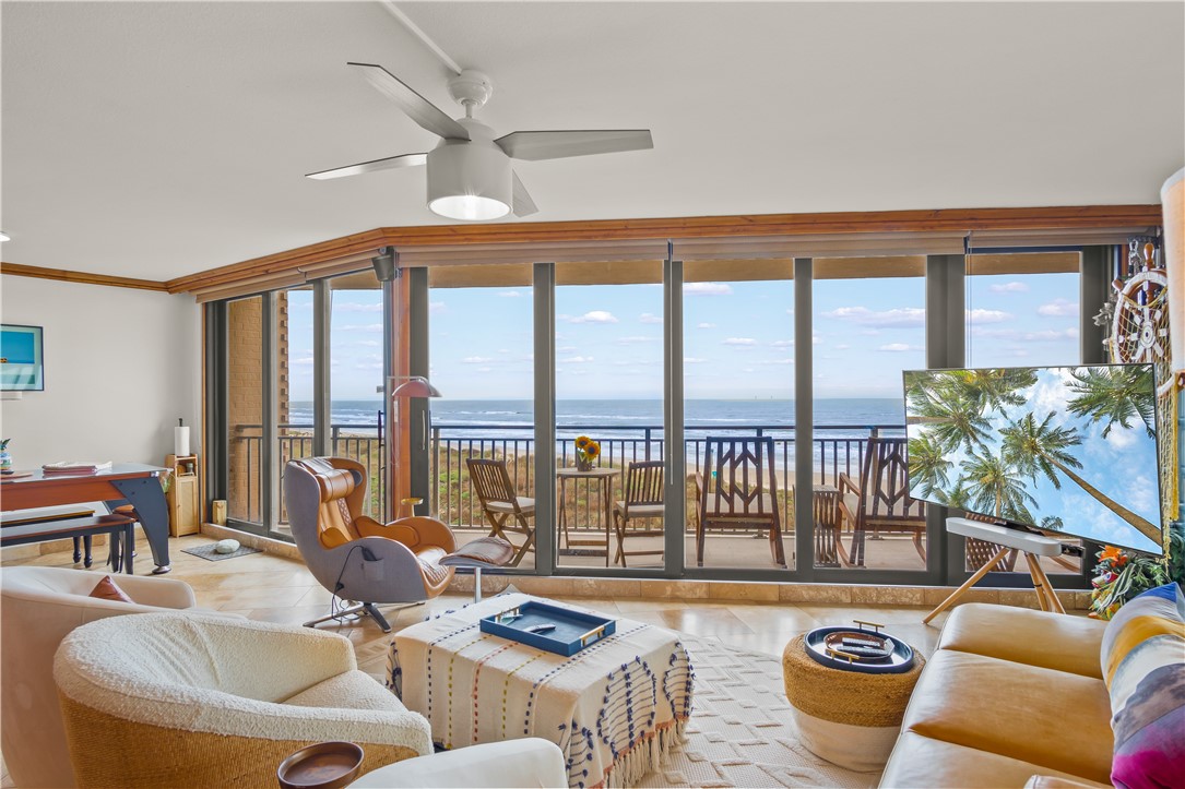 6649 Seacomber Dr 304