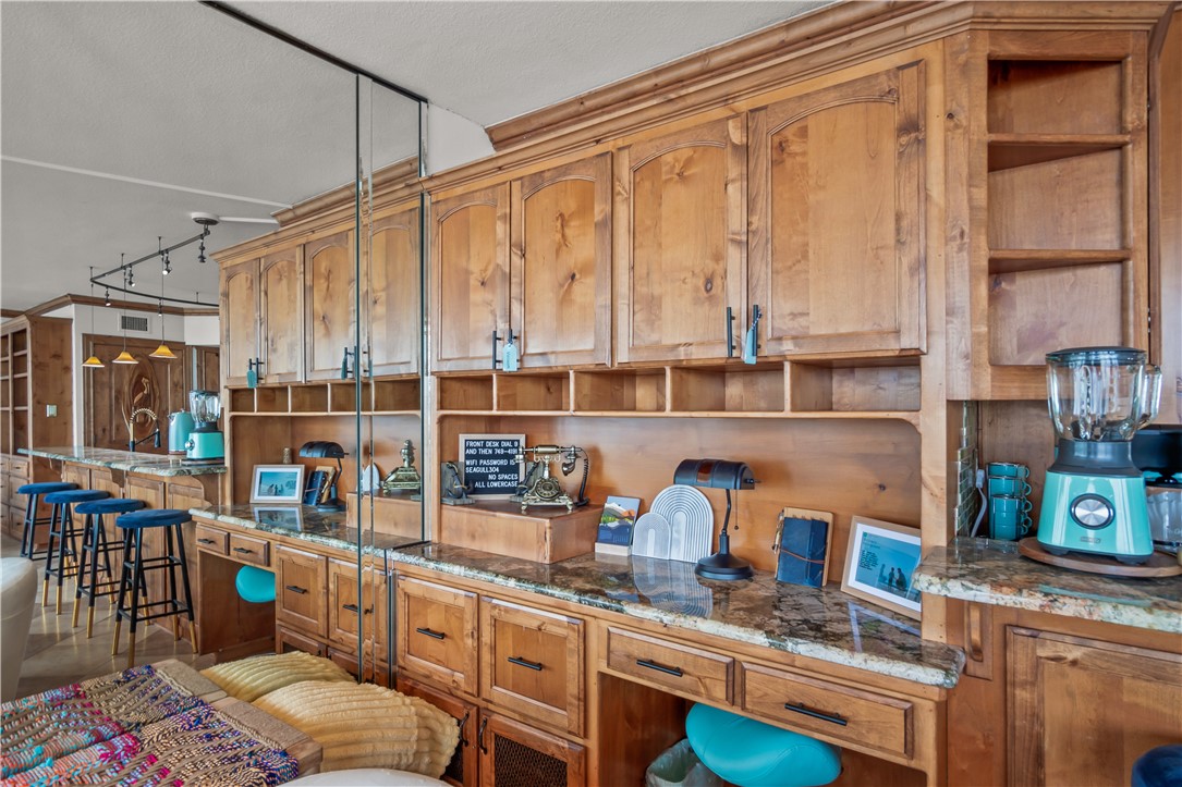 6649 Seacomber Dr 304