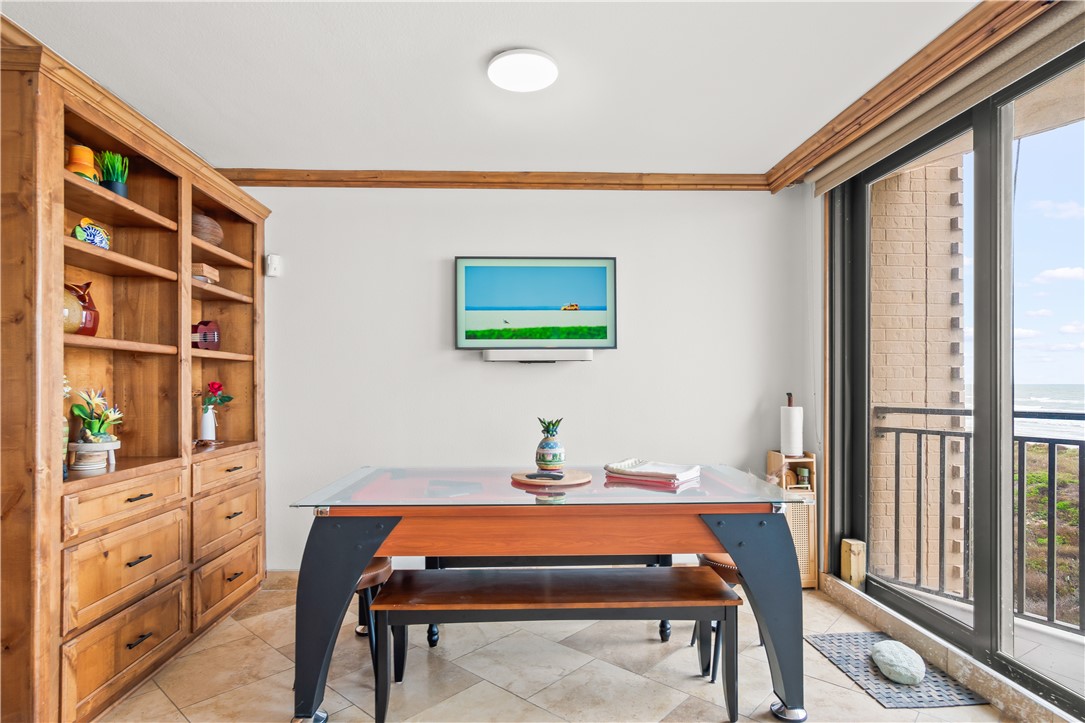 6649 Seacomber Dr 304