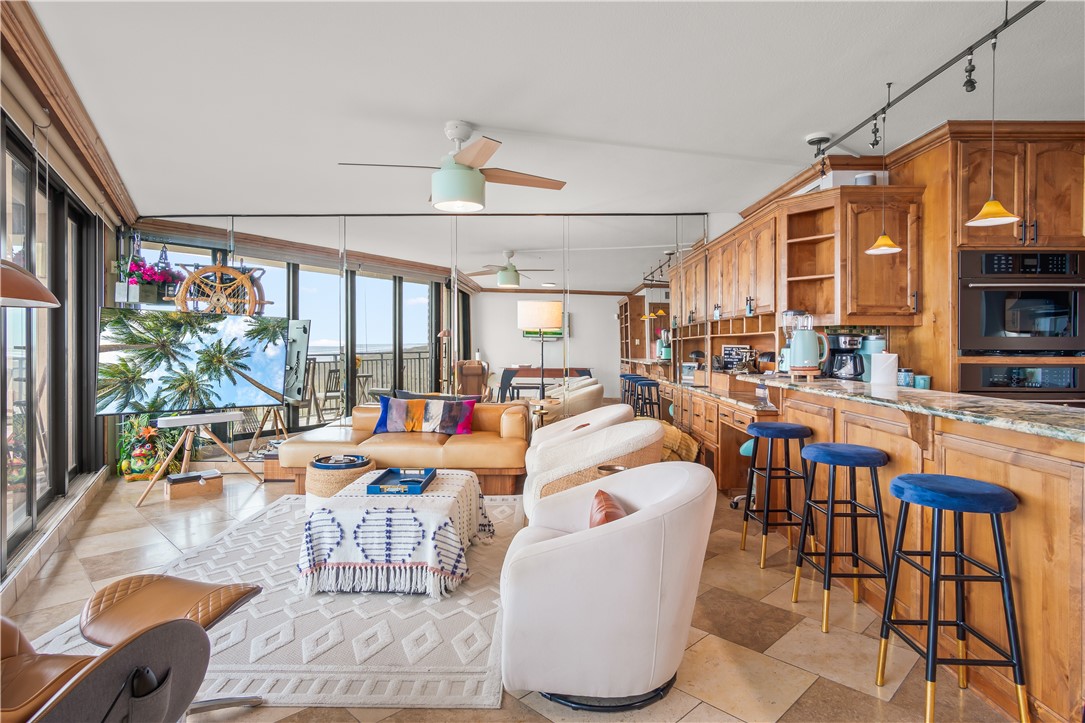 6649 Seacomber Dr 304
