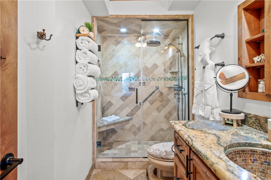 6649 Seacomber Dr 304