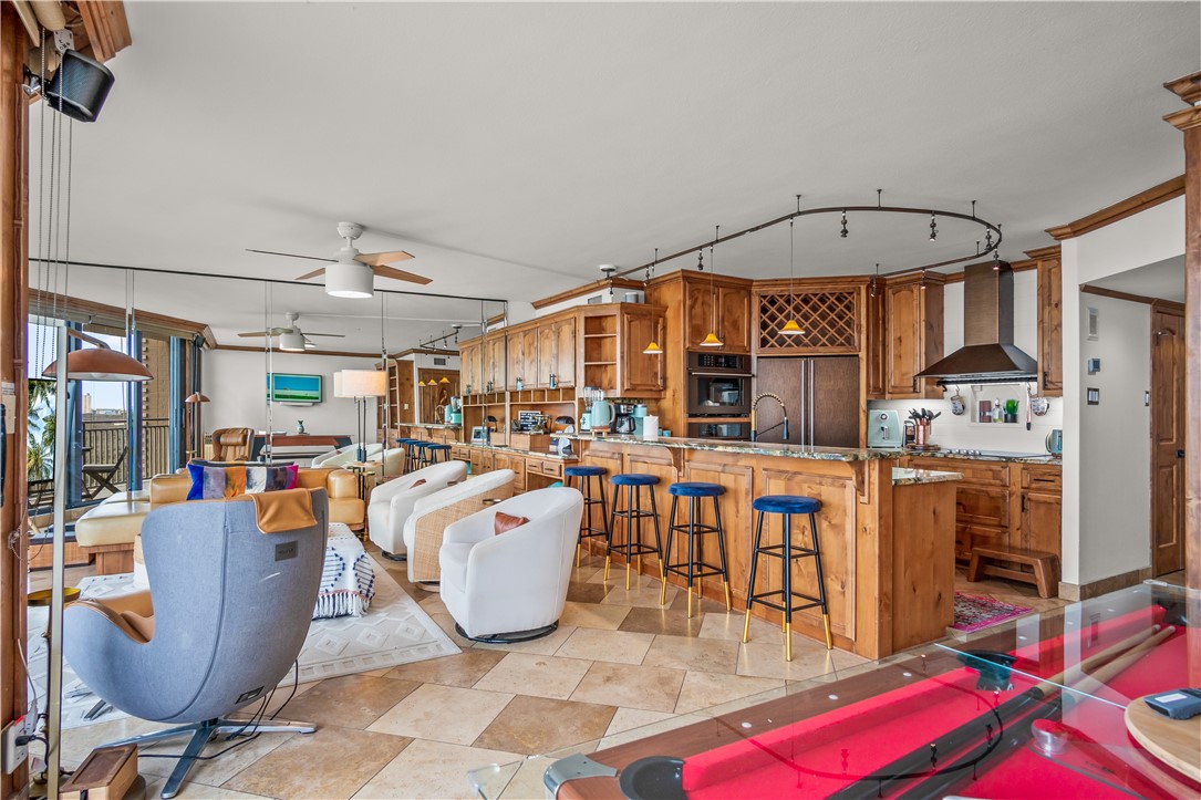 6649 Seacomber Dr 304