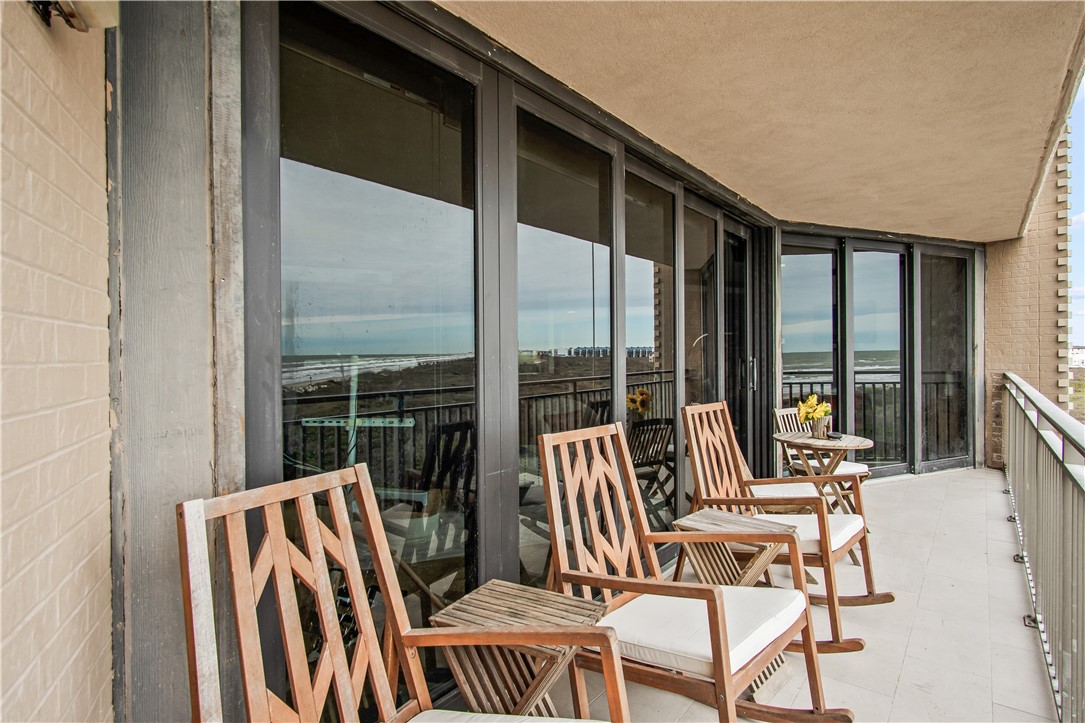 6649 Seacomber Dr 304