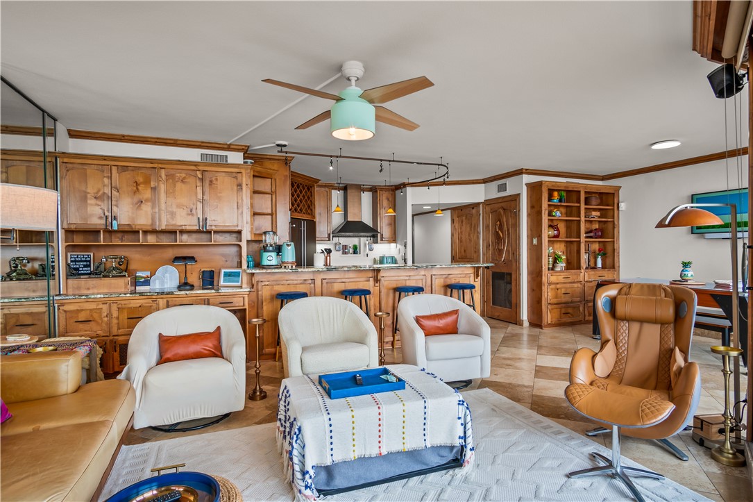 6649 Seacomber Dr 304