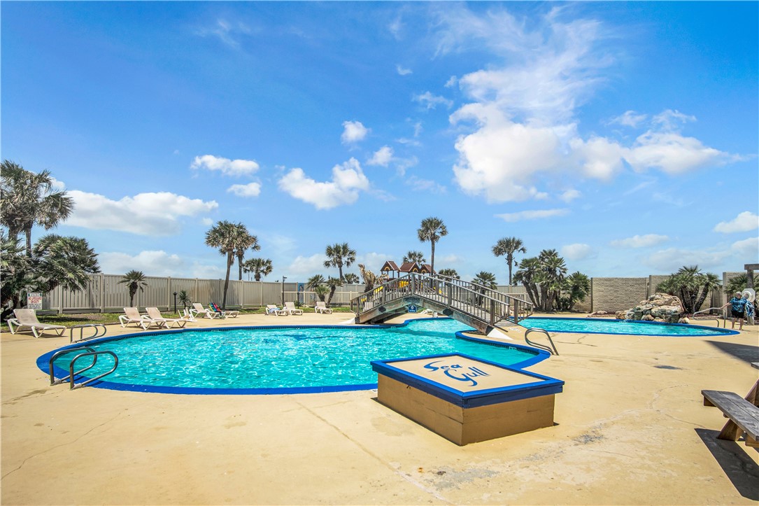 6649 Seacomber Dr 304