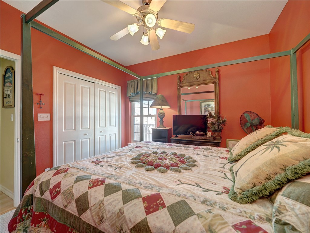 109 Beachwalk