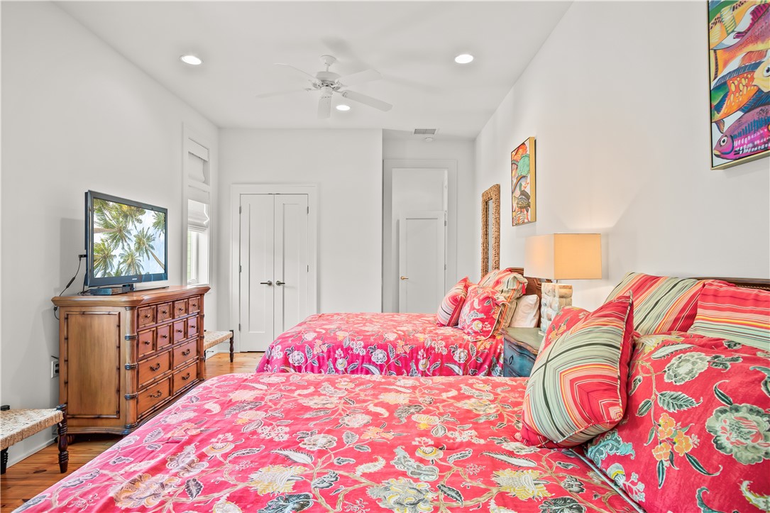 3700 Island Moorings Pkwy 20