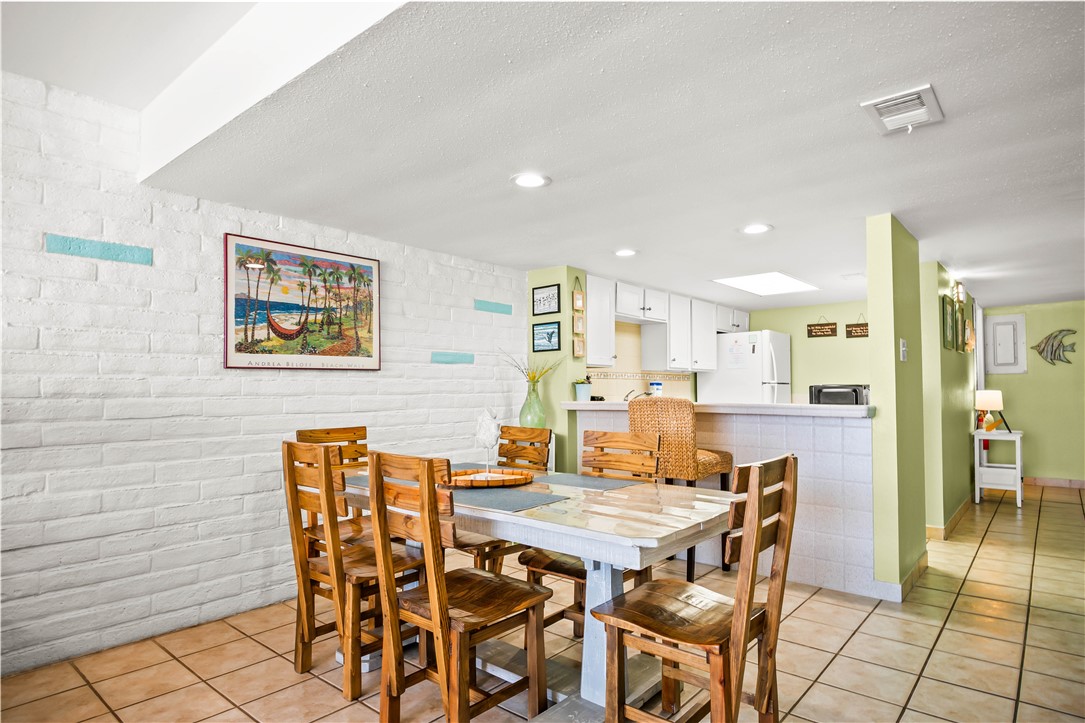 1421 S 11th St 204