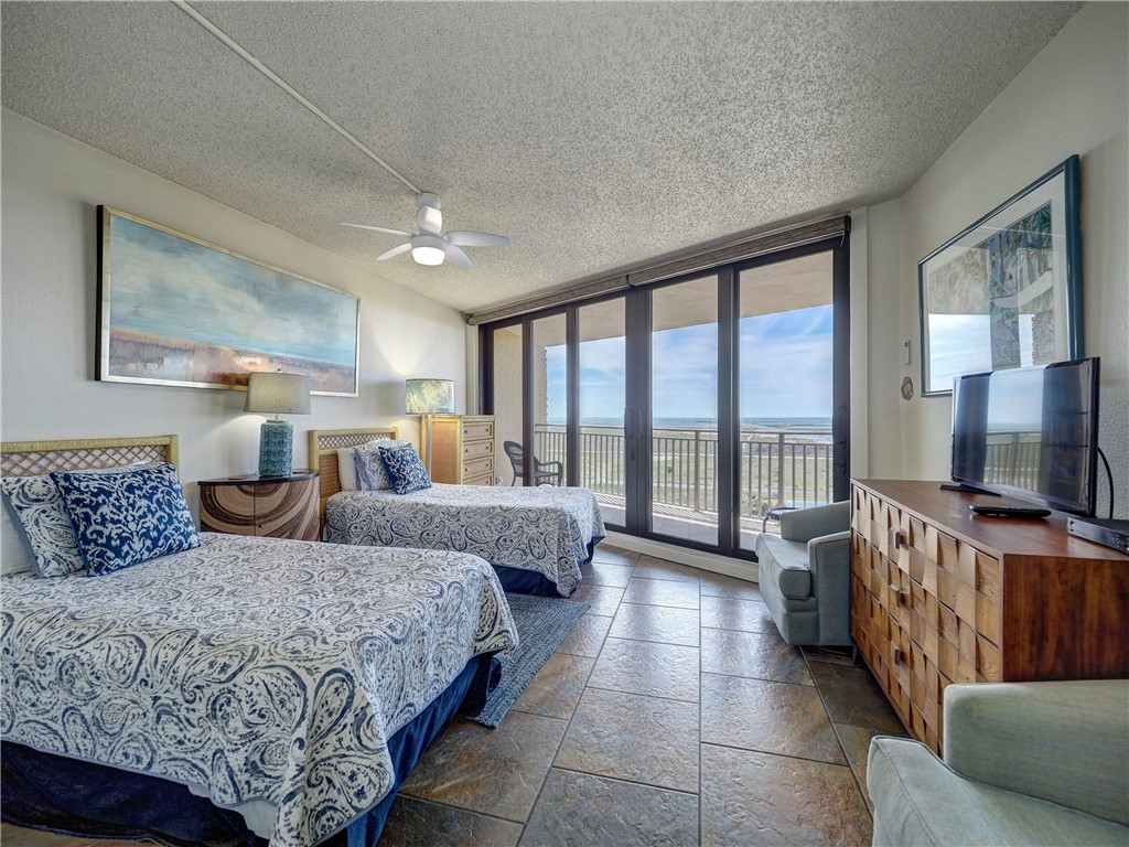 6649 Seacomber Dr 1110